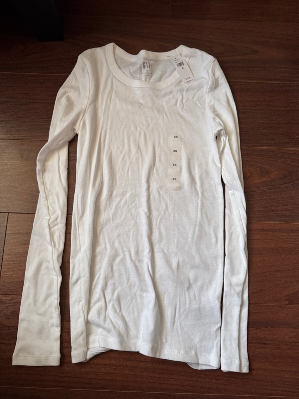 GAP White Long Sleeve Crewneck Tee
